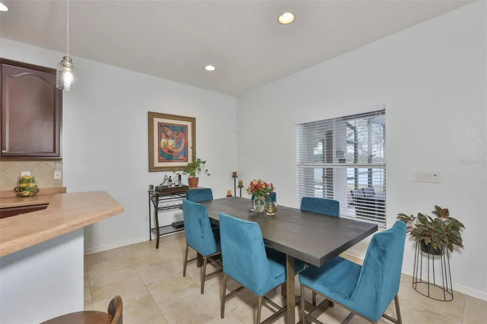 823 SEMINOLE SKY DRIVE Ruskin, FL 33570