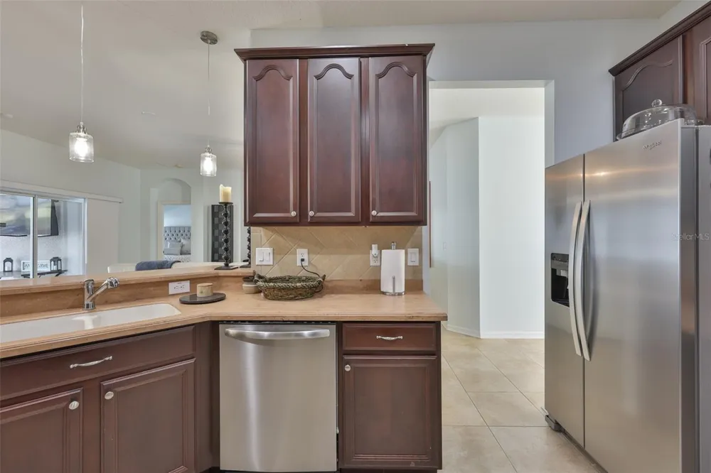 823 SEMINOLE SKY DRIVE Ruskin, FL 33570