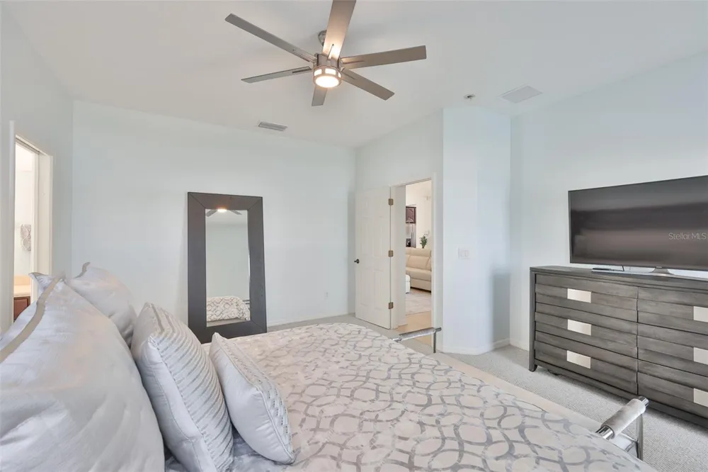 823 SEMINOLE SKY DRIVE Ruskin, FL 33570