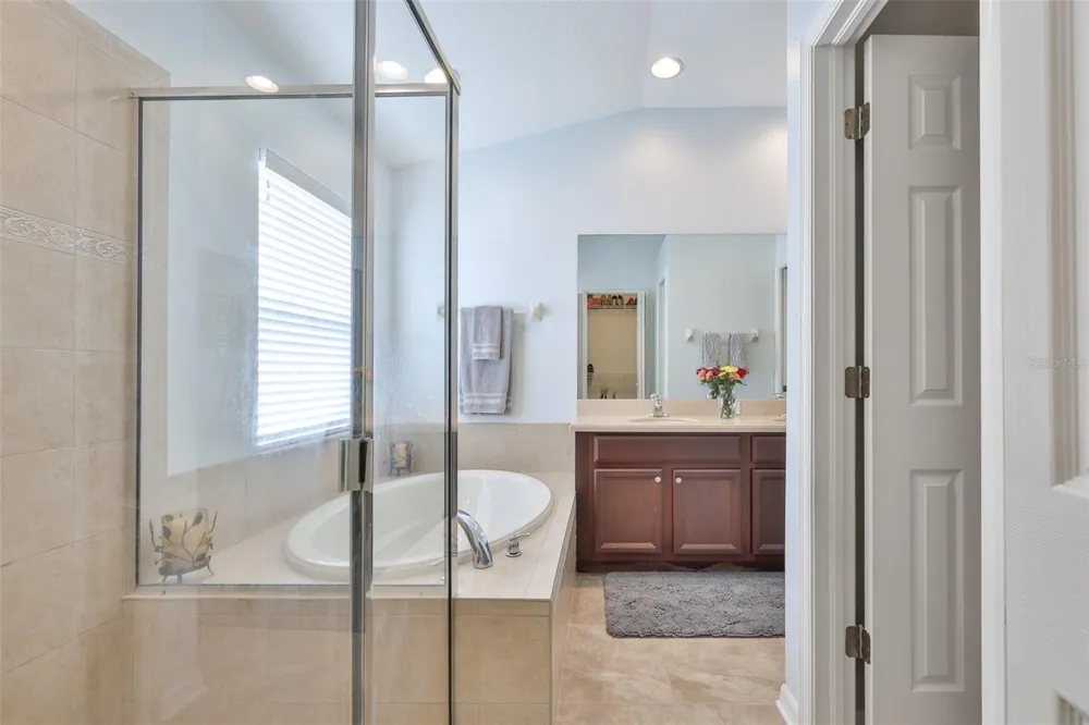 823 SEMINOLE SKY DRIVE Ruskin, FL 33570