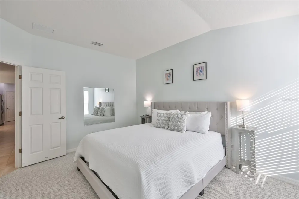 823 SEMINOLE SKY DRIVE Ruskin, FL 33570