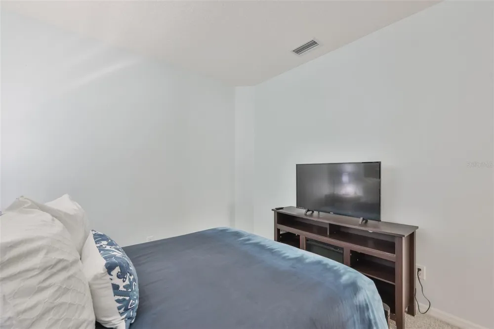 823 SEMINOLE SKY DRIVE Ruskin, FL 33570