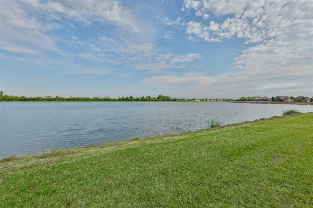 823 SEMINOLE SKY DRIVE Ruskin, FL 33570