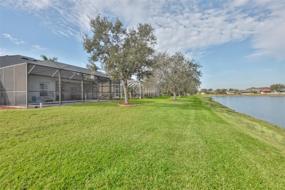 823 SEMINOLE SKY DRIVE Ruskin, FL 33570