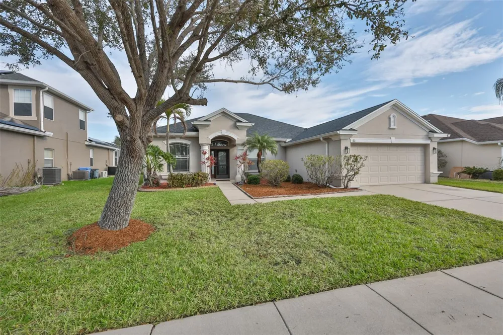 823 SEMINOLE SKY DRIVE Ruskin, FL 33570
