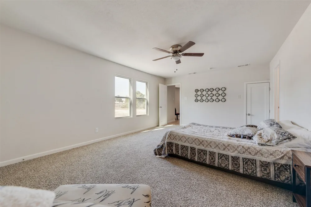 506 Fm 156 Ponder, TX 76259