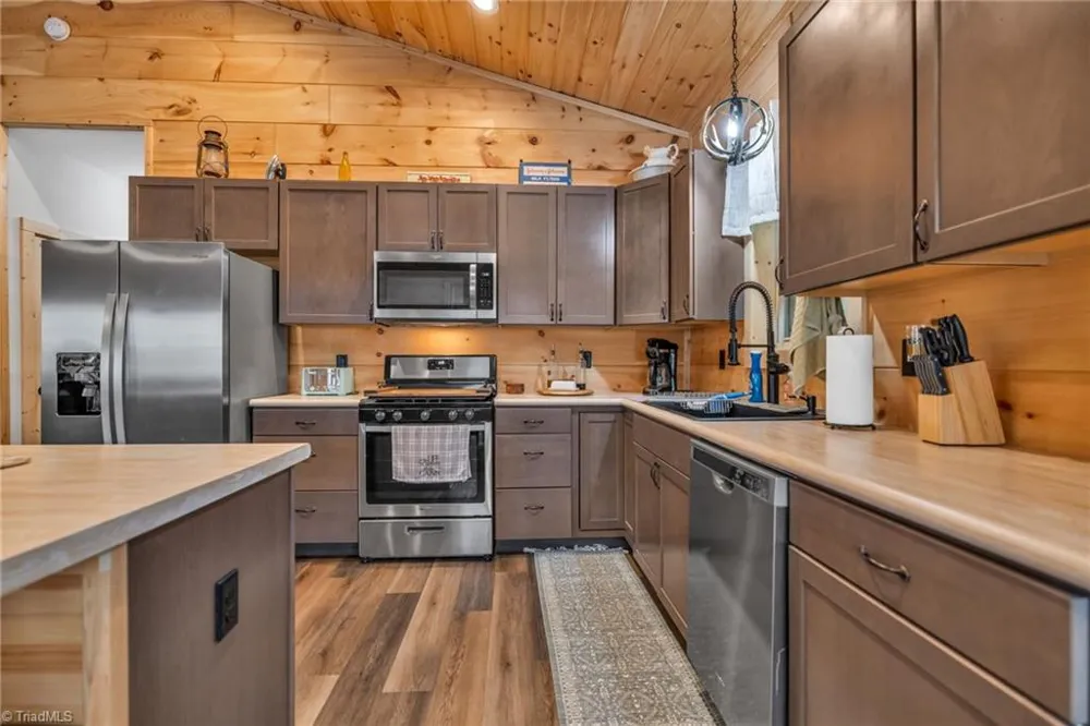 17036 NC Highway 88 W Creston, NC 28615