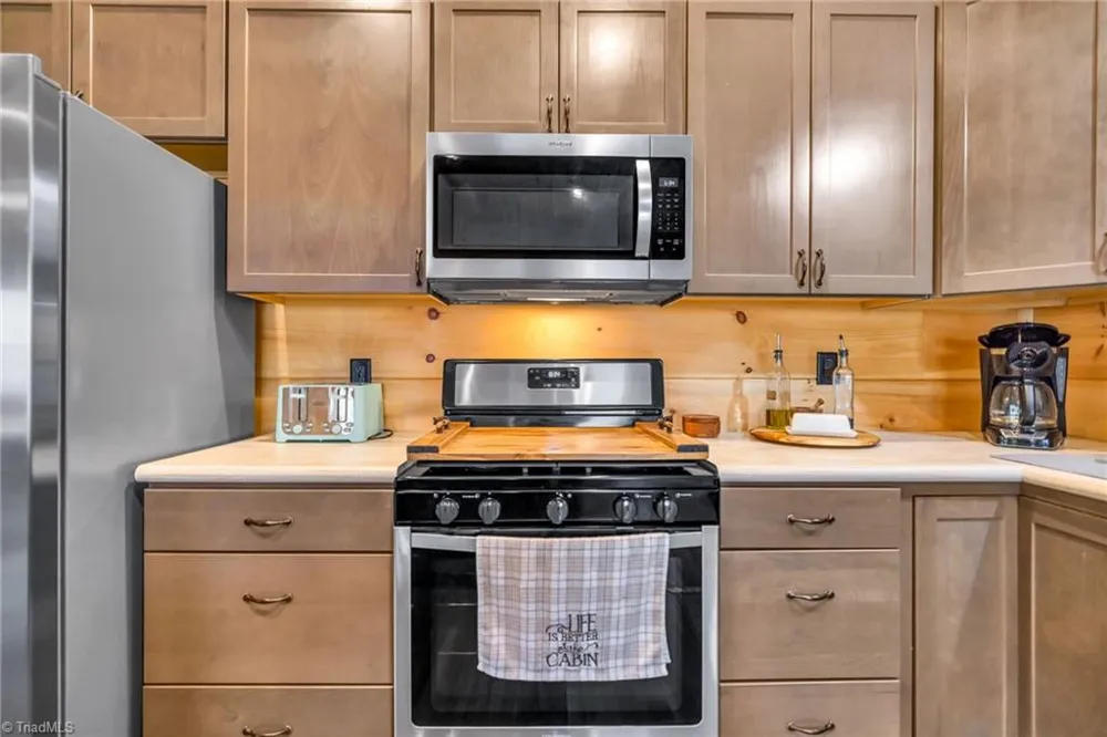 17036 NC Highway 88 W Creston, NC 28615