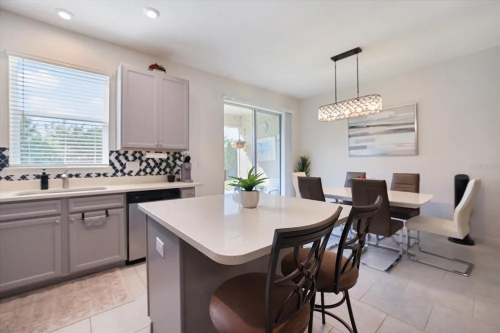 11814 SKY ACRES TERRACE Bradenton, FL 34211