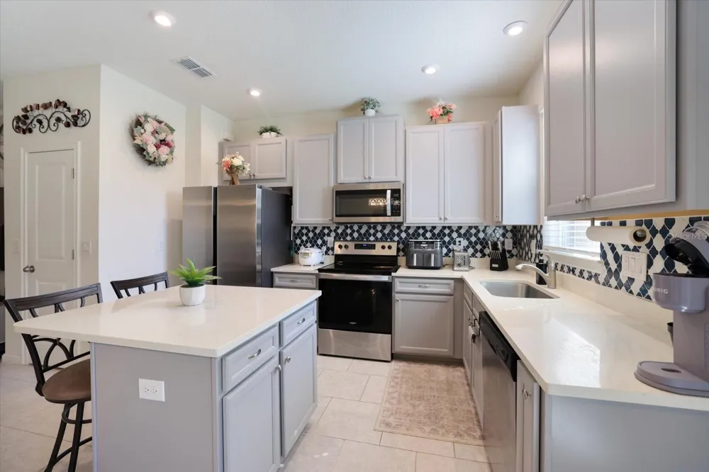 11814 SKY ACRES TERRACE Bradenton, FL 34211