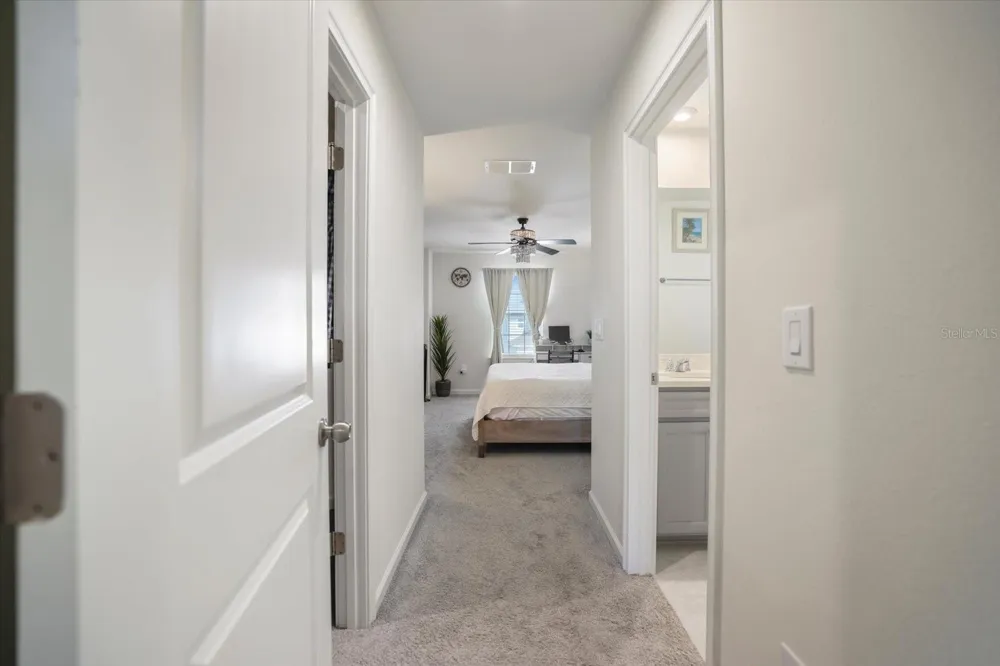 11814 SKY ACRES TERRACE Bradenton, FL 34211