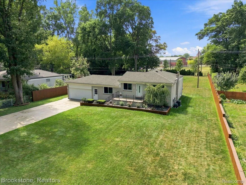 2494 Frankson Avenue Rochester Hills City, MI 48307