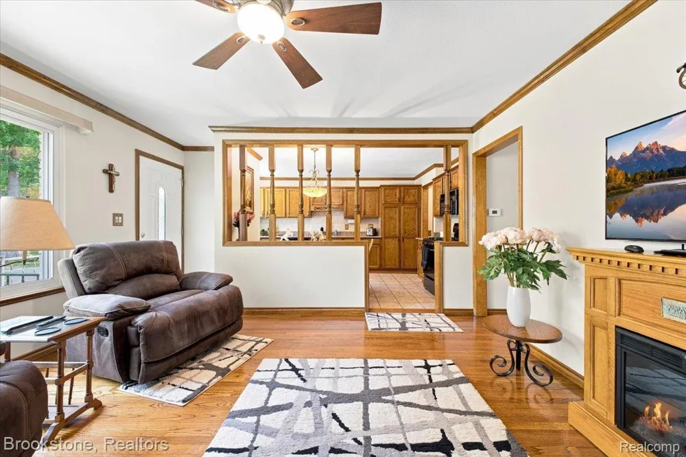 2494 Frankson Avenue Rochester Hills City, MI 48307