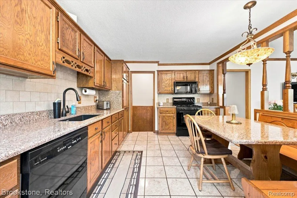 2494 Frankson Avenue Rochester Hills City, MI 48307