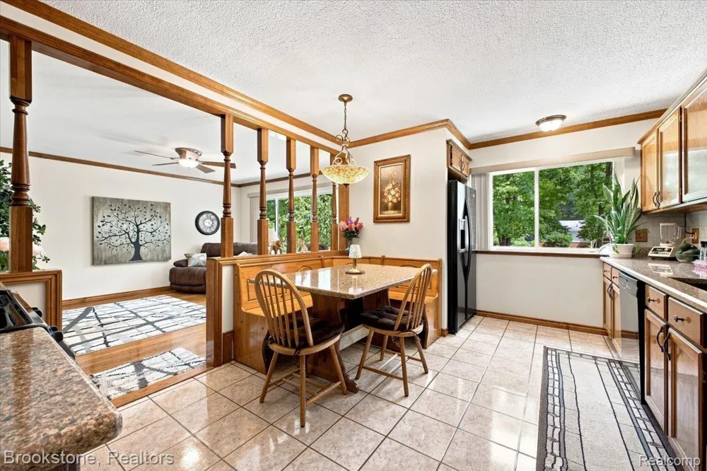 2494 Frankson Avenue Rochester Hills City, MI 48307