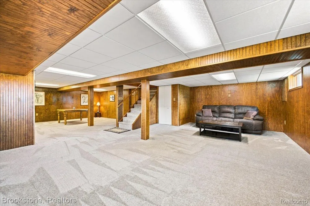 2494 Frankson Avenue Rochester Hills City, MI 48307