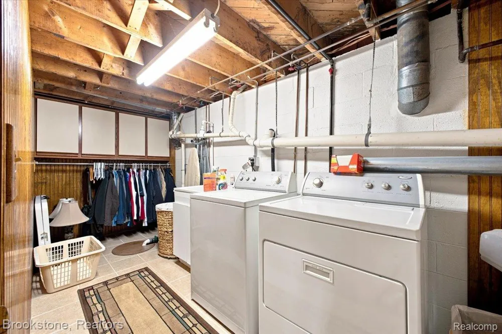 2494 Frankson Avenue Rochester Hills City, MI 48307