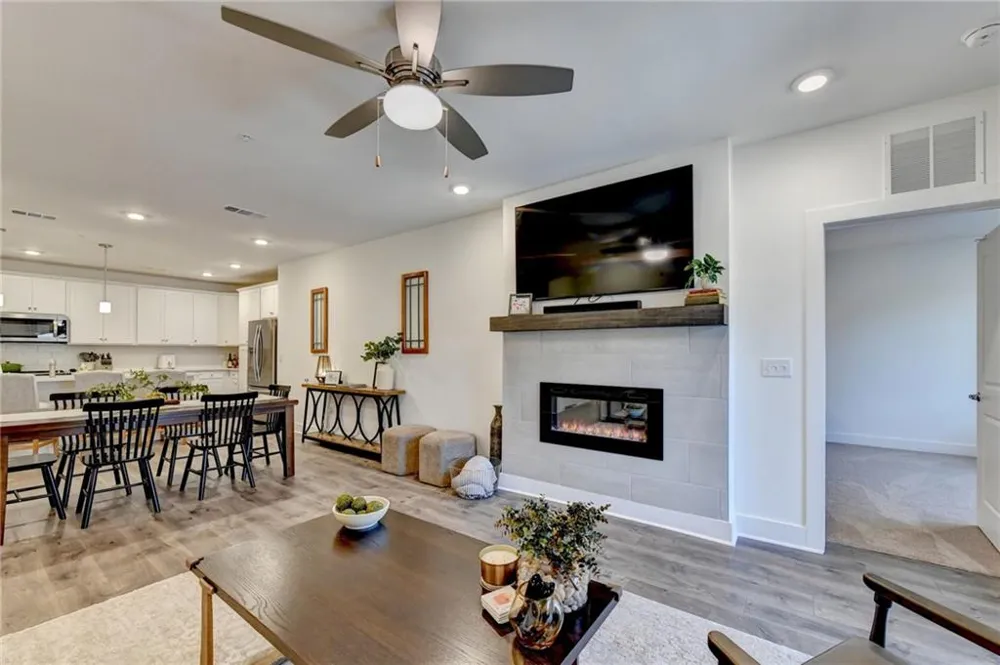 3342 Orwell Way #1208 Cumming, GA 30041