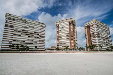 17920 GULF BOULEVARD #1704