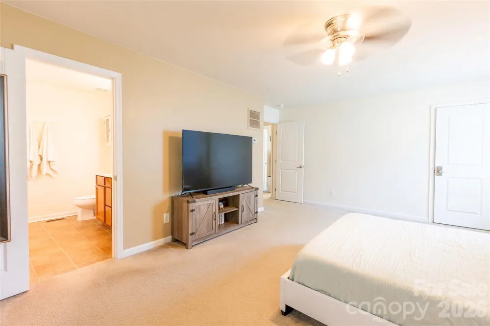 7532 W Berkeley Road Denver, NC 28037