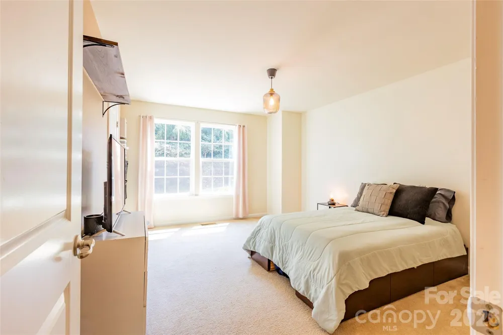 7532 W Berkeley Road Denver, NC 28037