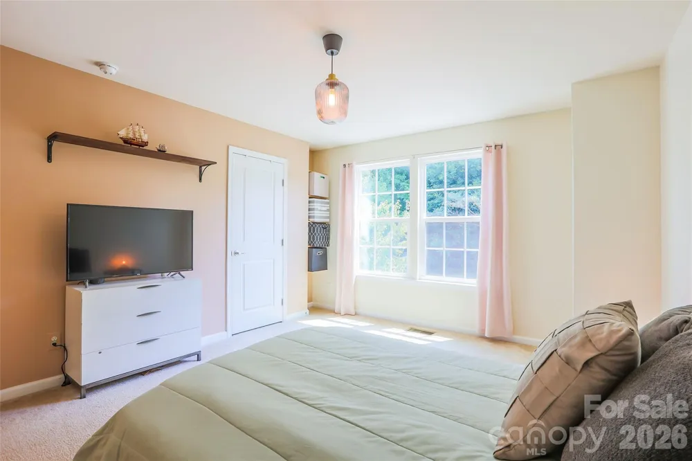 7532 W Berkeley Road Denver, NC 28037