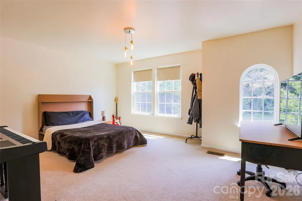 7532 W Berkeley Road Denver, NC 28037
