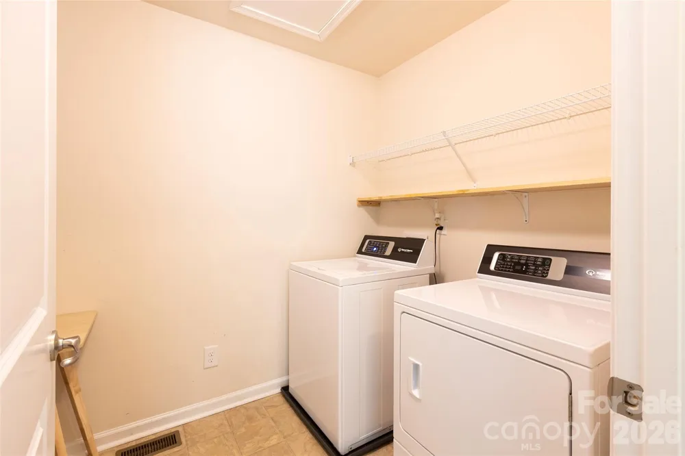 7532 W Berkeley Road Denver, NC 28037