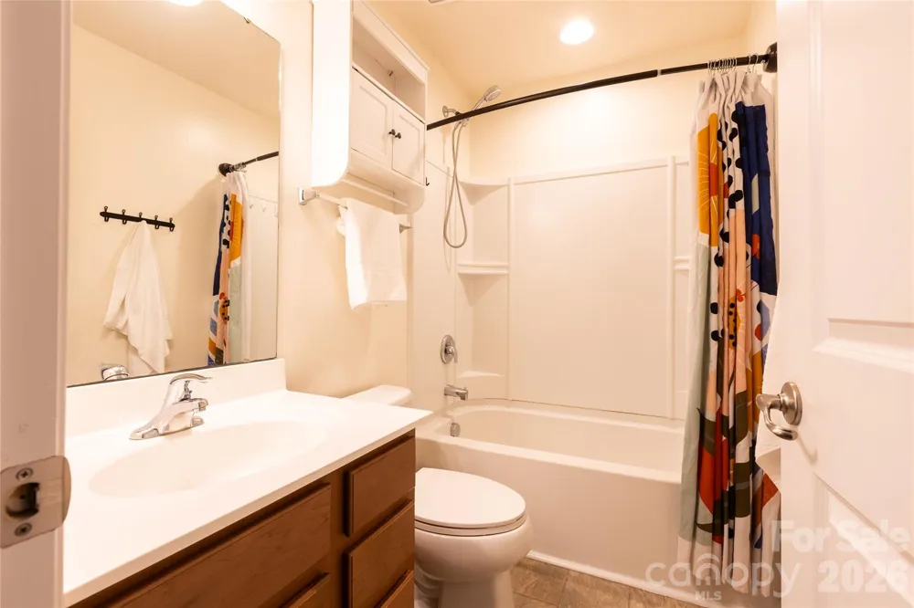 7532 W Berkeley Road Denver, NC 28037