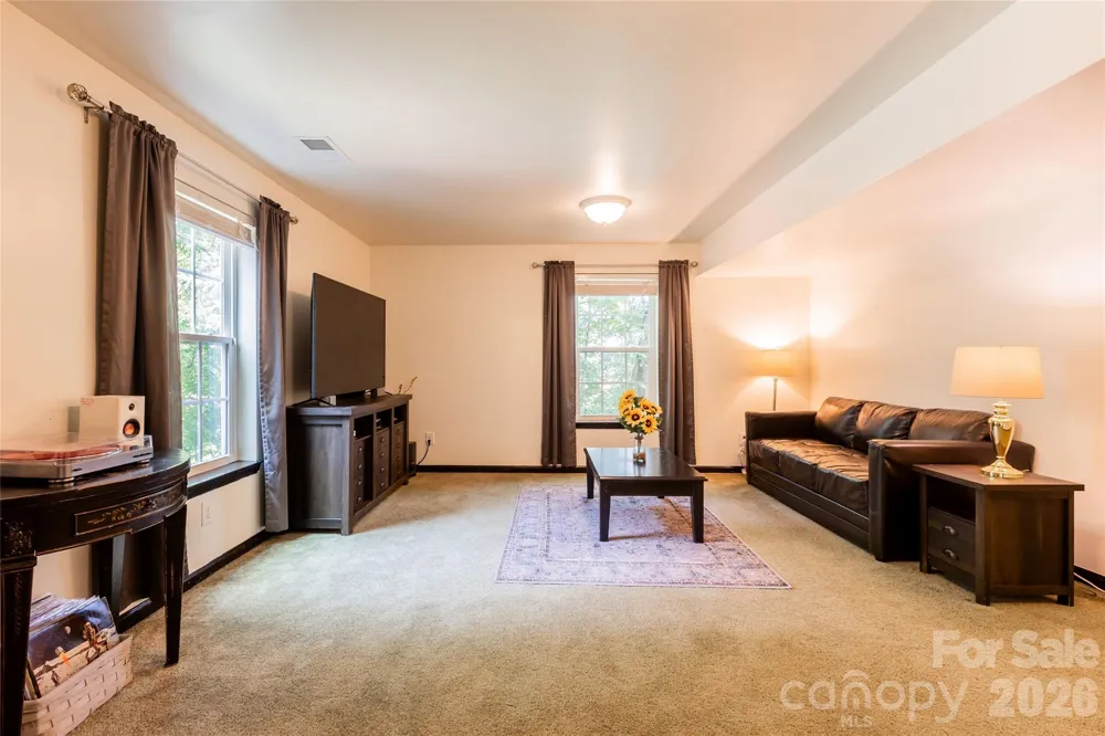7532 W Berkeley Road Denver, NC 28037