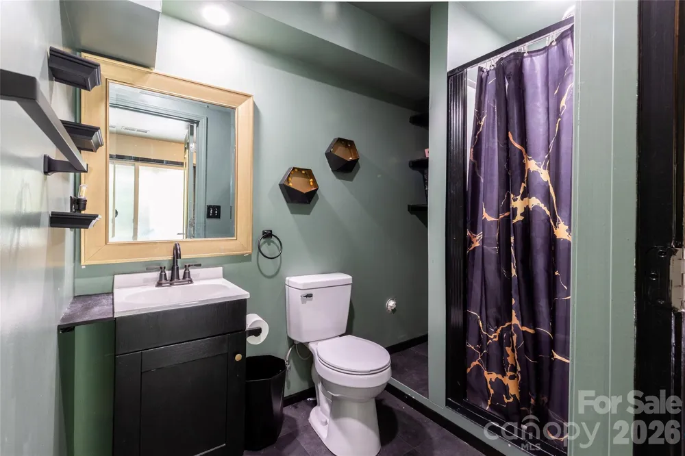 7532 W Berkeley Road Denver, NC 28037