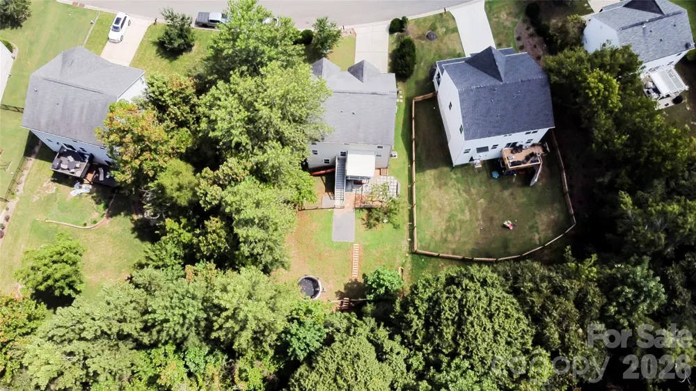 7532 W Berkeley Road Denver, NC 28037