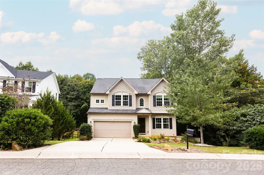 7532 W Berkeley Road Denver, NC 28037