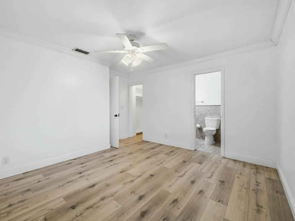 1680 NE 34TH LANE #b Oakland Park, FL 33334