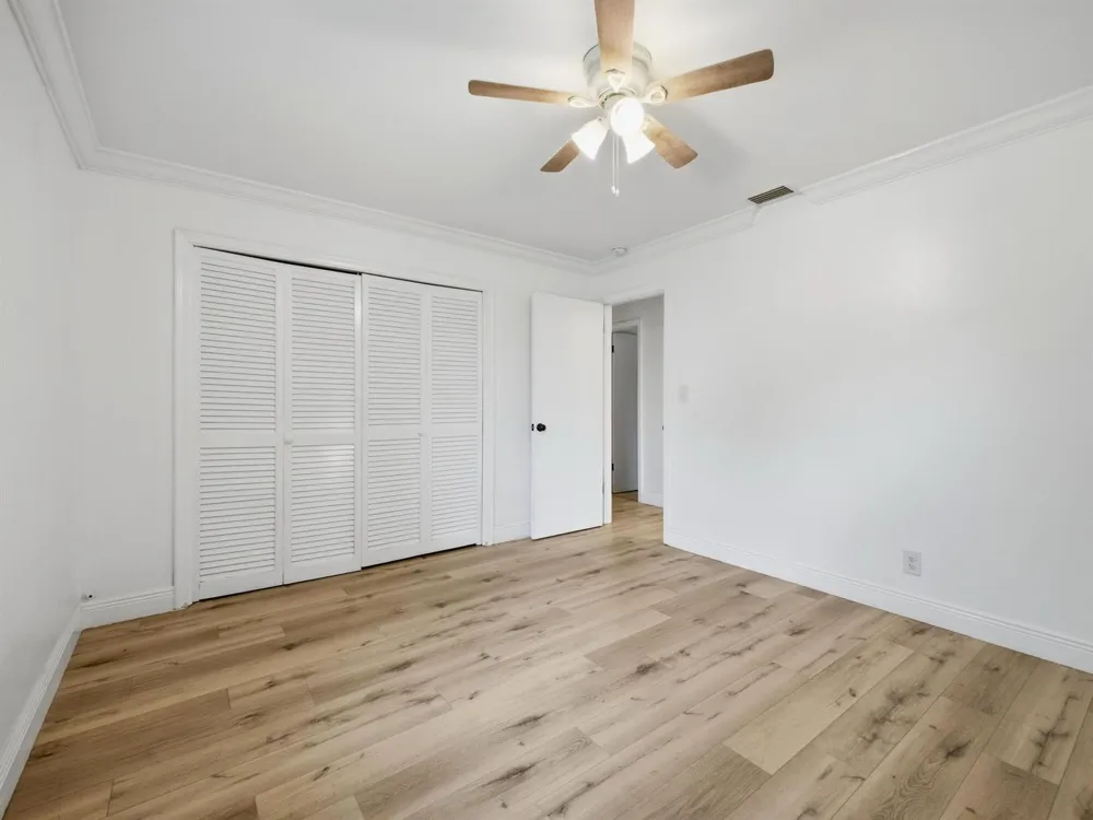 1680 NE 34TH LANE #b Oakland Park, FL 33334