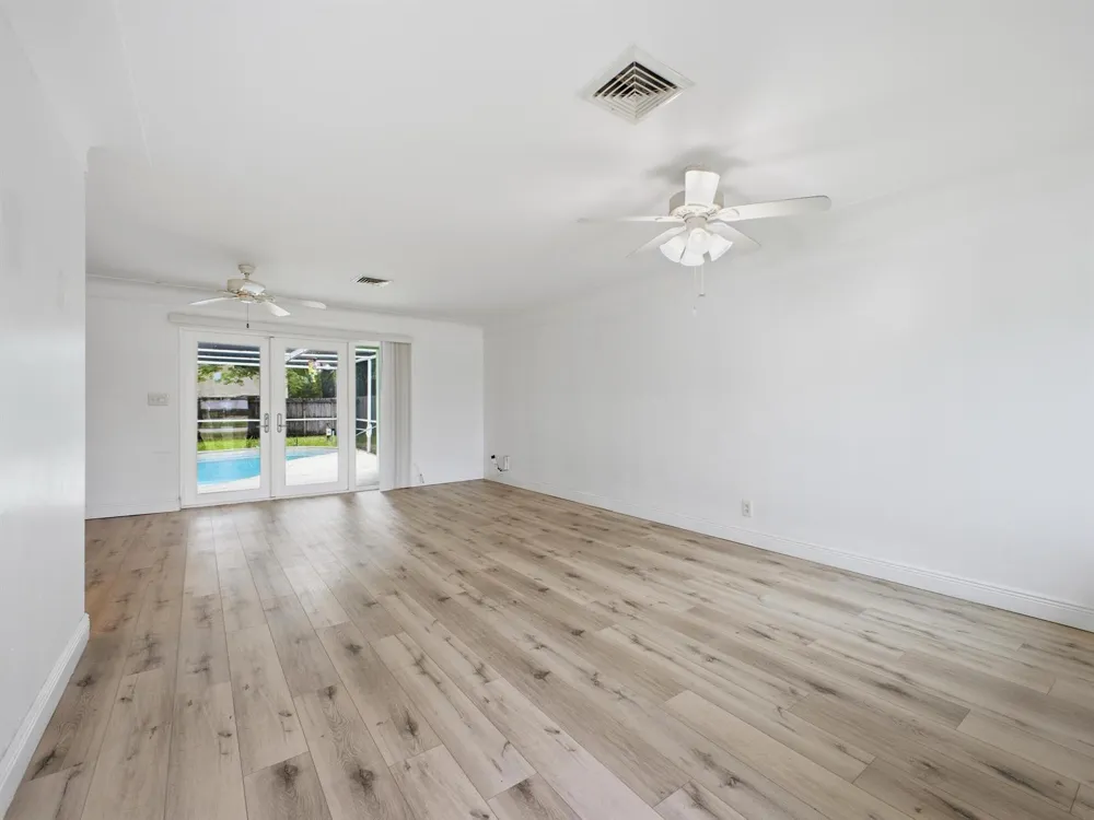 1680 NE 34TH LANE #b Oakland Park, FL 33334