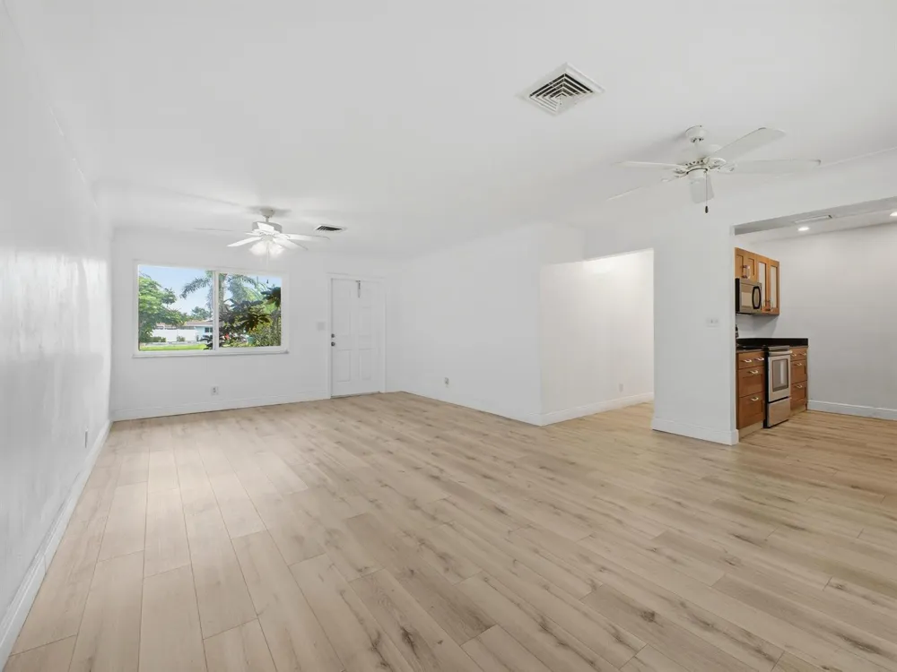 1680 NE 34TH LANE #b Oakland Park, FL 33334