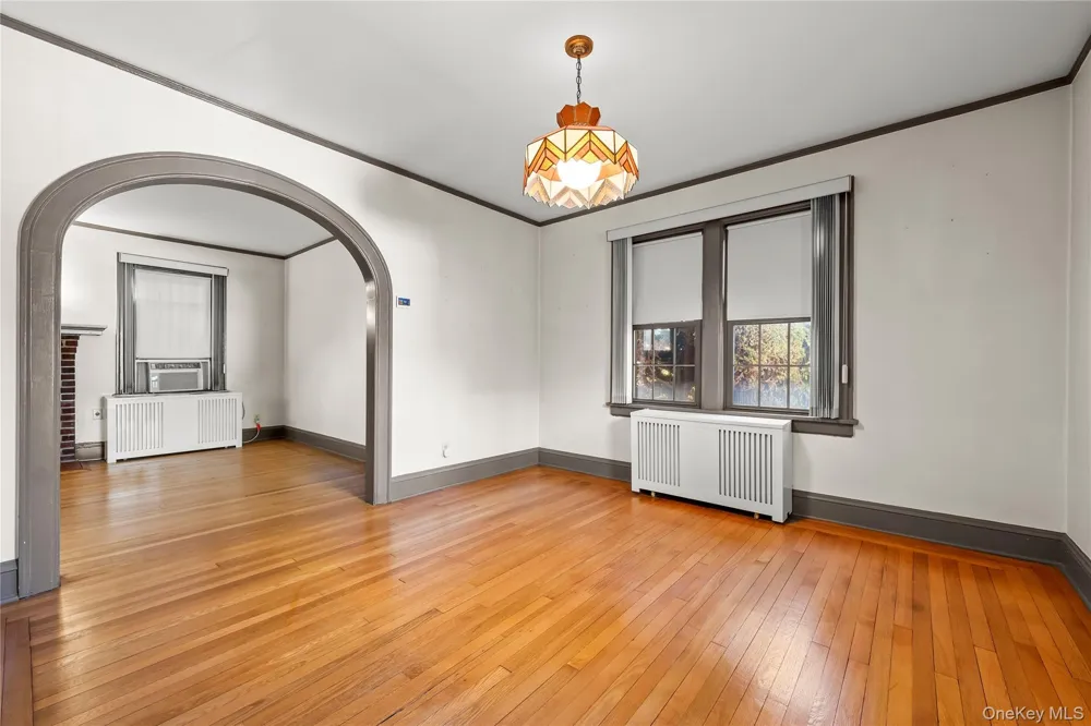 136 Grant Avenue White Plains, NY 10604