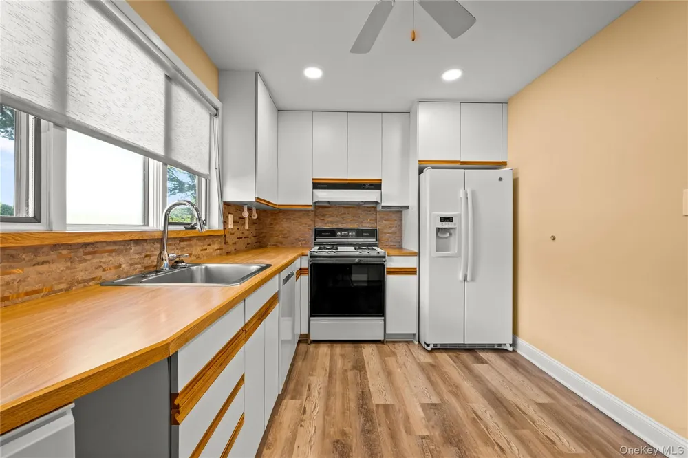 136 Grant Avenue White Plains, NY 10604