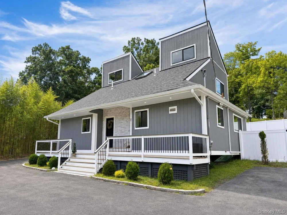 45 Randall Heights Middletown, NY 10940
