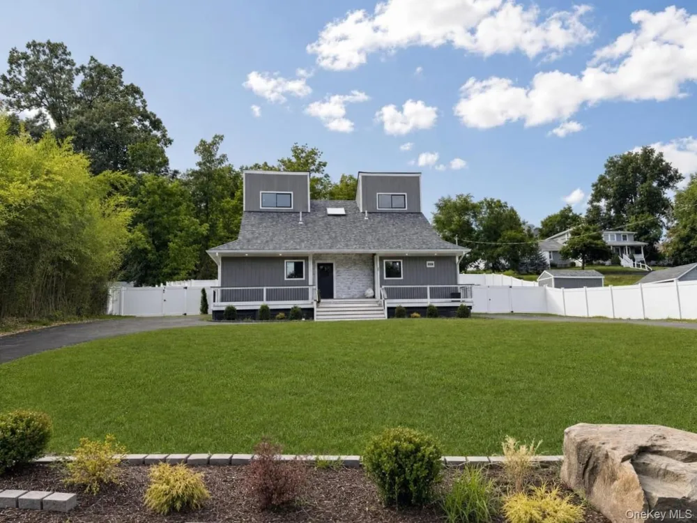 45 Randall Heights Middletown, NY 10940