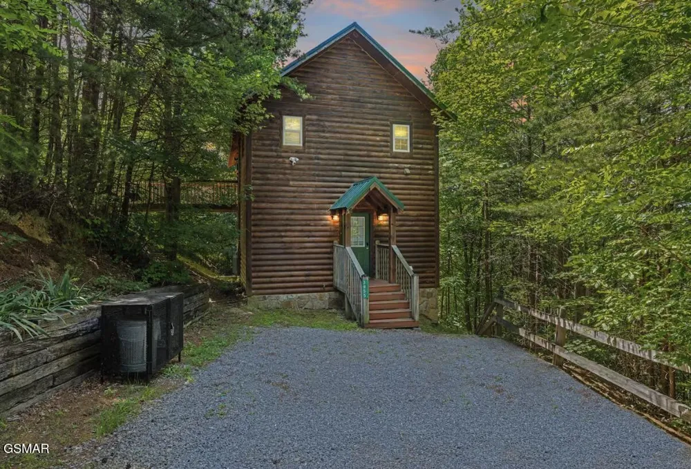 3855 Millers Ridge Way Sevierville, TN 37862