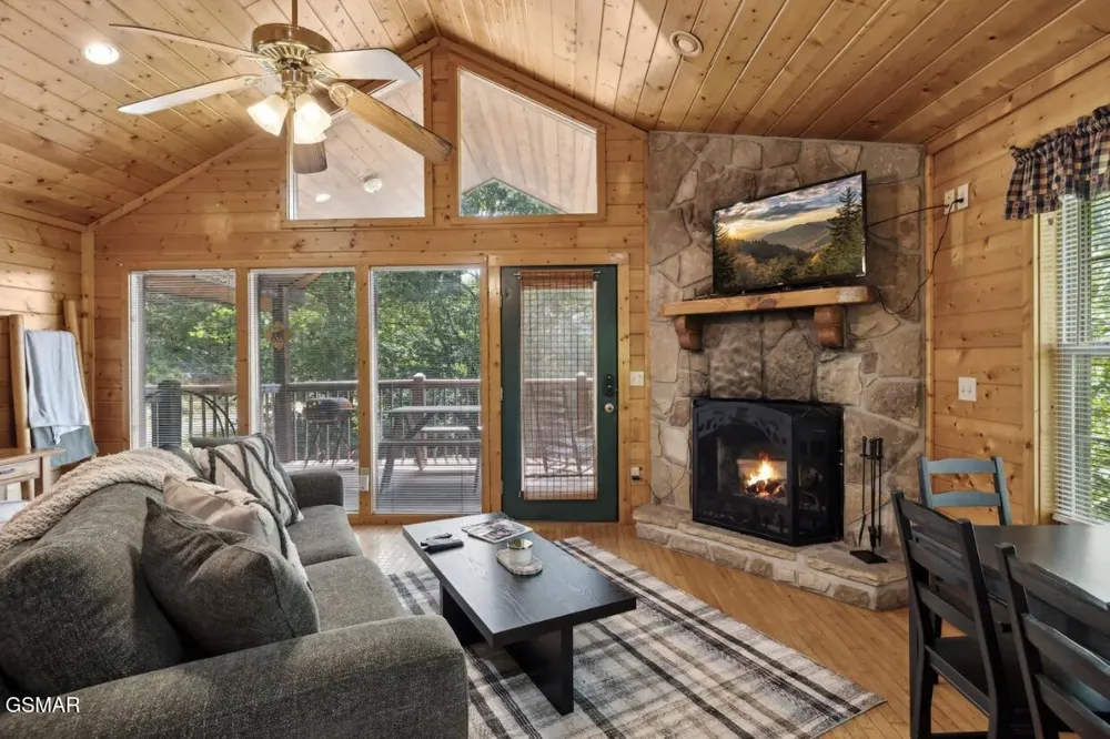3855 Millers Ridge Way Sevierville, TN 37862