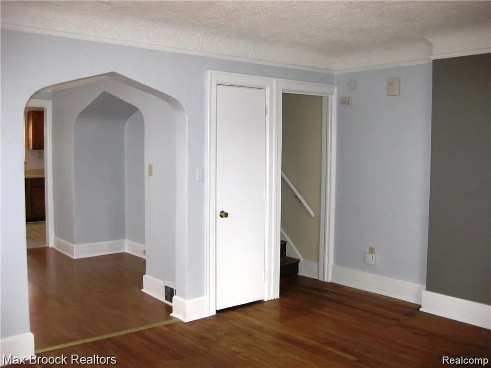 1247 FRANKLIN ROAD Berkley City, MI 48072