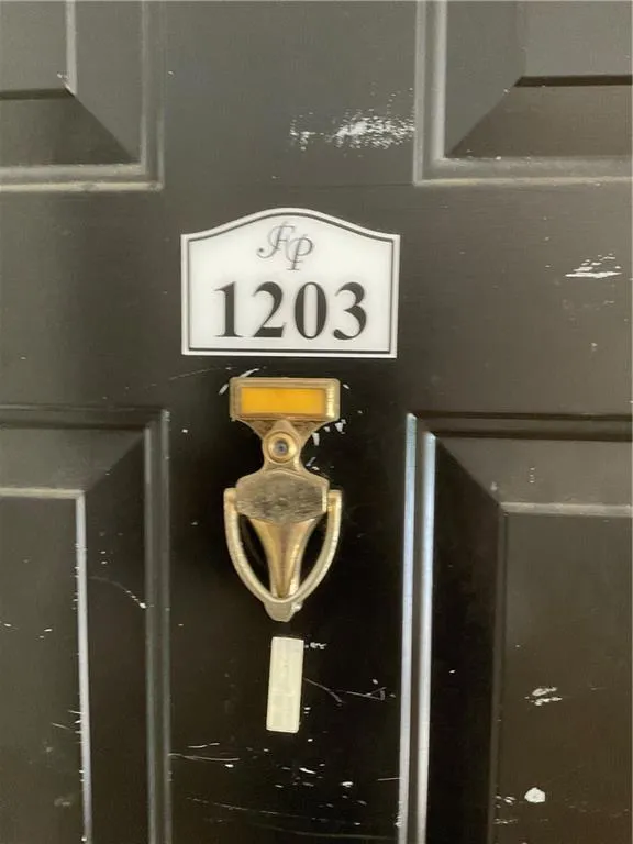 1203 Par Three Way Lithonia, GA 30038
