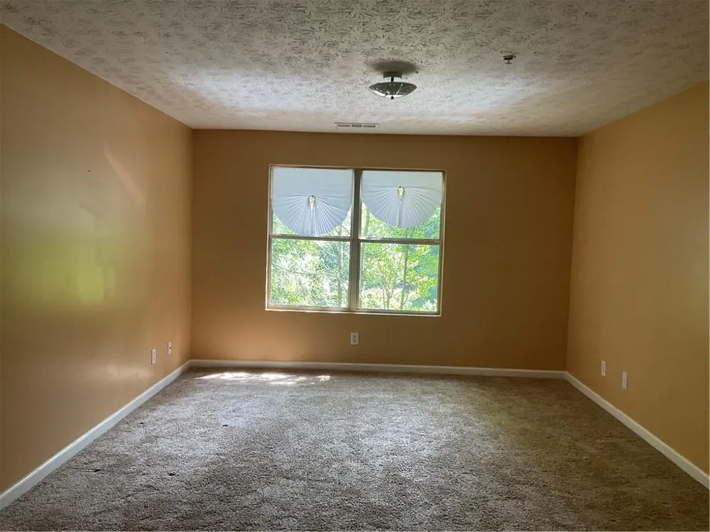 1203 Par Three Way Lithonia, GA 30038