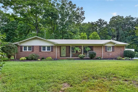 1949 Brook Drive