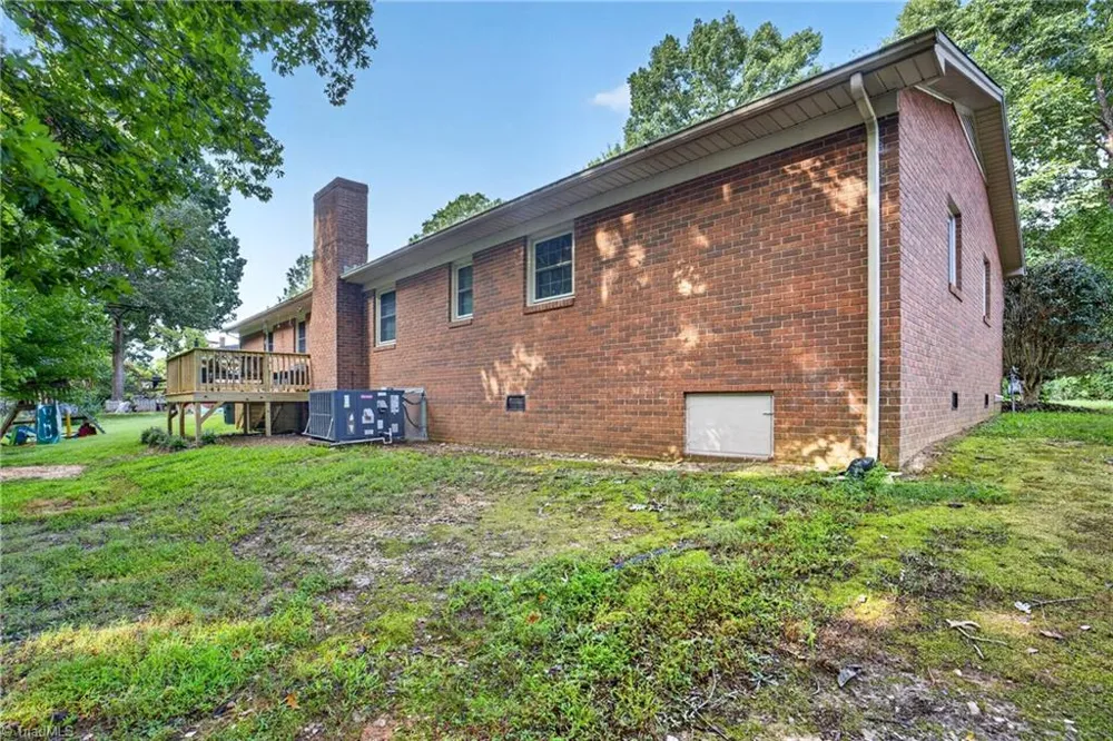 1949 Brook Drive Asheboro, NC 27205