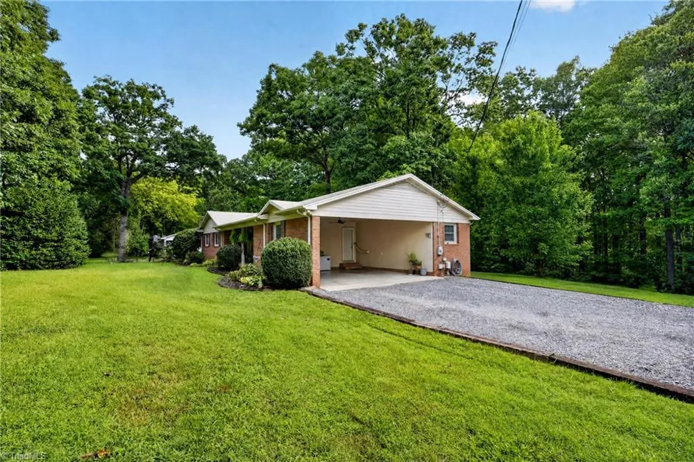 1949 Brook Drive Asheboro, NC 27205