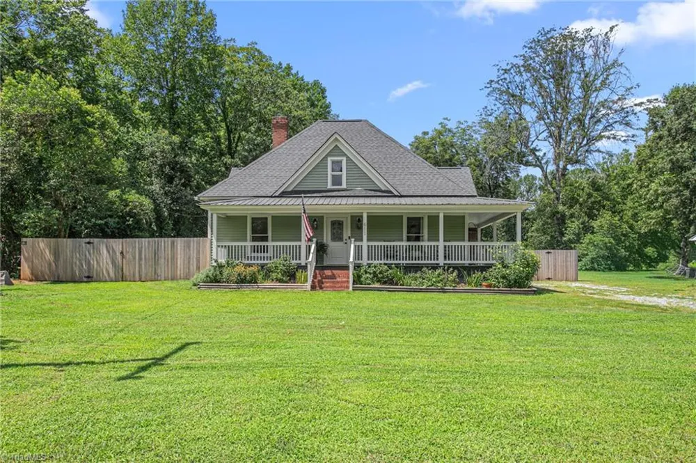 611 E Steeple Chase Road Pleasant Garden, NC 27313